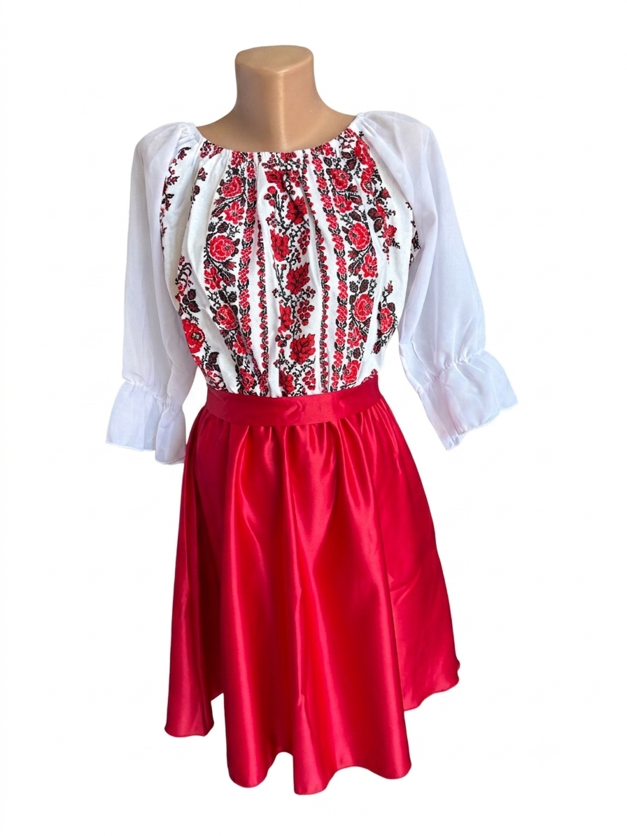 Rochie roșie cu trandafiri